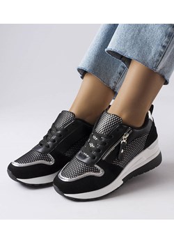 Czarne sneakersy na koturnie Fastello ze sklepu gemre w kategorii Buty sportowe damskie - zdjęcie 162310081