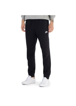 Spodnie Nike Sportswear Club Fleece BV2671-010 - czarne ze sklepu streetstyle24.pl w kategorii Spodnie męskie - zdjęcie 162314252
