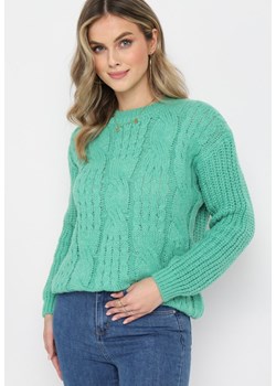 Ciemnozielony Klasyczny Sweter z Modnym Splotem Viloma ze sklepu Born2be Odzież w kategorii Swetry damskie - zdjęcie 162346330