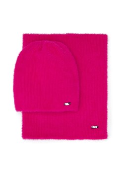 Damski komplet zimowy z miękkiej dzianiny różowy ze sklepu WITTCHEN w kategorii Komplety czapka i szalik damskie - zdjęcie 162356111