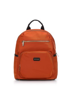 Damski plecak nylonowy z kieszeniami z przodu pomarańczowy ze sklepu WITTCHEN w kategorii Plecaki - zdjęcie 162356170