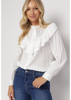 Biała Koszula z Falbaną Xolara ze sklepu Born2be Odzież w kategorii Koszule damskie - zdjęcie 162369520