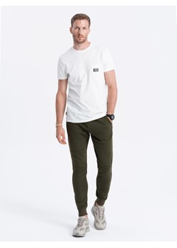 Spodnie męskie dresowe typu jogger - oliwkowe V1 OM-PASK-22FW-004 ze sklepu ombre w kategorii Spodnie męskie - zdjęcie 162382122