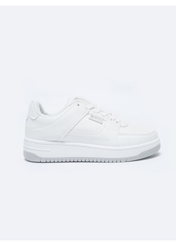 Sneakersy damskie białe MM274354 101 ze sklepu Big Star w kategorii Buty sportowe damskie - zdjęcie 162399580