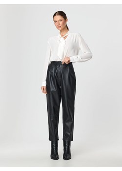 Sinsay - Spodnie z imitacji skóry - czarny ze sklepu Sinsay w kategorii Spodnie damskie - zdjęcie 162498800