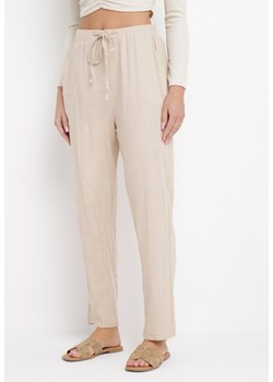Beżowe Bawełniane Spodnie z Gumką w Talii i Prostymi Nogawkami Olalla ze sklepu Born2be Odzież w kategorii Spodnie damskie - zdjęcie 162572840