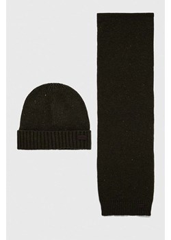 Barbour czapka i szalik Carlton Fleck Beanie &amp; Scarf Gift Set kolor zielony MGS0047 ze sklepu ANSWEAR.com w kategorii Dodatki męskie - zdjęcie 162576793