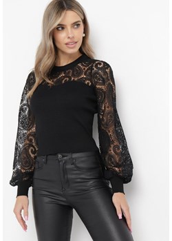 Czarna Bluzka z Eleganckimi Koronkowymi Rękawami Lowenia ze sklepu Born2be Odzież w kategorii Bluzki damskie - zdjęcie 162637530