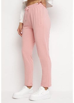 Różowe Bawełniane Spodnie Dresowe Blovia ze sklepu Born2be Odzież w kategorii Spodnie damskie - zdjęcie 162690711