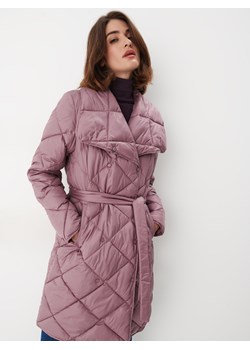 Mohito - Pudrowy pikowany płaszcz - fioletowy ze sklepu Mohito w kategorii Płaszcze damskie - zdjęcie 162715041