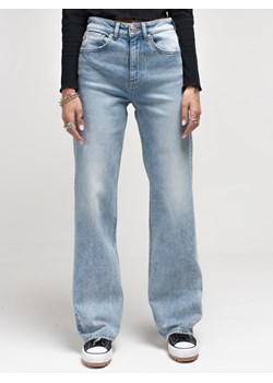 Spodnie jeans damskie jasnoniebieskie wide Atrea 174 ze sklepu Big Star w kategorii Jeansy damskie - zdjęcie 162751910