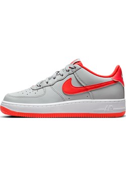 Buty dla dużych dzieci Nike Air Force 1 - Szary ze sklepu Nike poland w kategorii Trampki dziecięce - zdjęcie 162784290