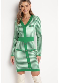 Zielono-Biała Sweterkowa Sukienka w Kratę Fevinno ze sklepu Born2be Odzież w kategorii Sukienki - zdjęcie 162829901