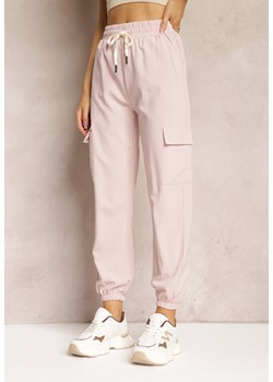 Różowe Spodnie Dresowe Joggery z Kieszeniami Cargo Andreisa ze sklepu Renee odzież w kategorii Spodnie damskie - zdjęcie 162830222