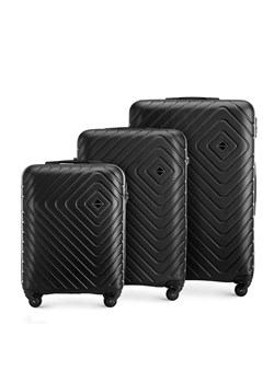 Zestaw walizek z ABS-u z geometrycznym tłoczeniem czarny ze sklepu WITTCHEN w kategorii Walizki - zdjęcie 162836913