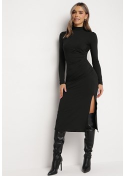 Czarna Taliowana Sukienka Midi z Półgolfem i Marszczeniem Abigiana ze sklepu Born2be Odzież w kategorii Sukienki - zdjęcie 162848461