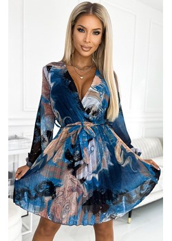 Plisowana sukienka z długim rękawkiem i paskiem 415-1 Ysabel, Kolor niebieski-wzór, Rozmiar one size, NUMOCO BASIC ze sklepu Primodo w kategorii Sukienki - zdjęcie 162863281