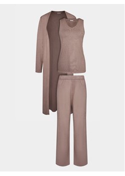 Selmark Komplet sweter i spodnie materiałowe Tricot P7777 Brązowy Regular Fit ze sklepu MODIVO w kategorii Komplety i garnitury damskie - zdjęcie 162908111