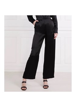 Max Mara Leisure Satynowe spodnie | Relaxed fit ze sklepu Gomez Fashion Store w kategorii Spodnie damskie - zdjęcie 163335011