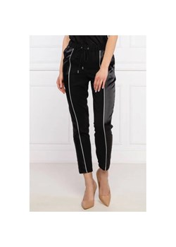 Liu Jo Sport Spodnie | Regular Fit ze sklepu Gomez Fashion Store w kategorii Spodnie damskie - zdjęcie 163336633