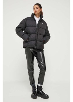 Tommy Jeans kurtka damska kolor czarny zimowa ze sklepu ANSWEAR.com w kategorii Kurtki damskie - zdjęcie 163365881