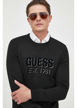 Guess sweter z domieszką jedwabiu kolor czarny lekki ze sklepu ANSWEAR.com w kategorii Swetry męskie - zdjęcie 163377353