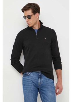 Tommy Hilfiger sweter męski kolor czarny lekki ze sklepu ANSWEAR.com w kategorii Swetry męskie - zdjęcie 163377451