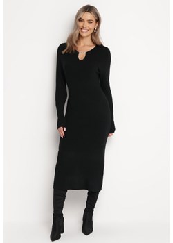 Czarna Dzianinowa Sukienka Midi z Metalową Ozdobą na Dekolcie Mevinkia ze sklepu Born2be Odzież w kategorii Sukienki - zdjęcie 163444501