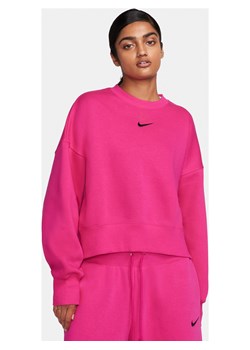 Damska bluza dresowa z półokrągłym dekoltem o dodatkowo powiększonym kroju Nike Sportswear Phoenix Fleece - Różowy ze sklepu Nike poland w kategorii Bluzy damskie - zdjęcie 163460162