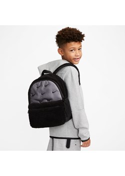 Mały plecak dziecięcy Nike Brasilia JDI (11 l) - Czerń ze sklepu Nike poland w kategorii Plecaki dla dzieci - zdjęcie 163460244