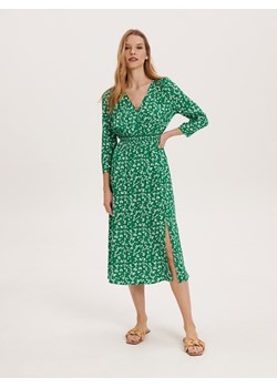 Reserved - Wzorzysta sukienka z EcoVero™ - zielony ze sklepu Reserved w kategorii Sukienki - zdjęcie 163473723