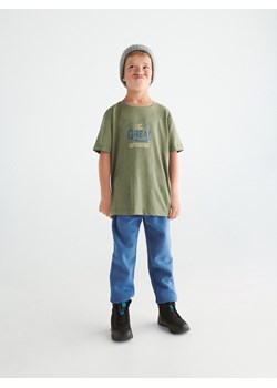 Reserved - T-shirt oversize z nadrukiem - oliwkowy ze sklepu Reserved w kategorii T-shirty chłopięce - zdjęcie 163477984
