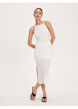 Reserved - Dzianinowa sukienka midi - kremowy ze sklepu Reserved w kategorii Sukienki - zdjęcie 163481112