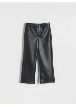 Reserved - Spodnie z imitacji skóry - czarny ze sklepu Reserved w kategorii Spodnie dziewczęce - zdjęcie 163486622