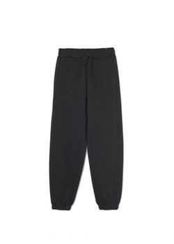 Cropp - Czarne dresowe joggery - czarny ze sklepu Cropp w kategorii Spodnie damskie - zdjęcie 163525310
