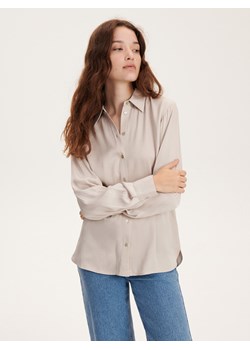 Reserved - Koszula z satynowej wiskozy - beżowy ze sklepu Reserved w kategorii Koszule damskie - zdjęcie 163525803