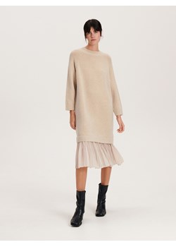 Reserved - Dlugi sweter z falbaną - kremowy ze sklepu Reserved w kategorii Swetry damskie - zdjęcie 163561760