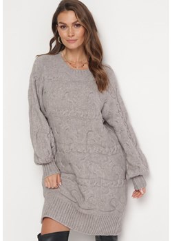 Ciemnoszary Oversizowy Sweter o Długim Kroju z Ozdobnym Splotem Sapodis ze sklepu Born2be Odzież w kategorii Swetry damskie - zdjęcie 163570402