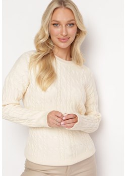 Jasnobeżowy Sweter Ozdobiony Klasycznym Splotem Lacemisa ze sklepu Born2be Odzież w kategorii Swetry damskie - zdjęcie 163570551