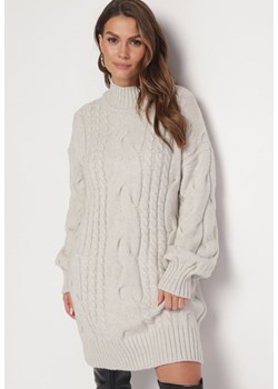 Jasnoszary Luźny Sweter w Warkoczykowy Splot Sentlia ze sklepu Born2be Odzież w kategorii Swetry damskie - zdjęcie 163570623