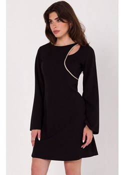 Sukienka mini z wycięciem w dekolcie czarna K181, Kolor czarny, Rozmiar L, makover ze sklepu Primodo w kategorii Sukienki - zdjęcie 163579111