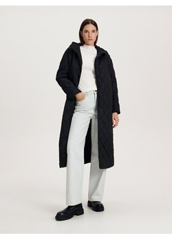 Reserved - Pikowany płaszcz z wiązaniem - czarny ze sklepu Reserved w kategorii Płaszcze damskie - zdjęcie 163582502