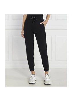 GUESS JEANS Spodnie dresowe | Regular Fit ze sklepu Gomez Fashion Store w kategorii Spodnie damskie - zdjęcie 163620042