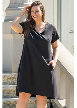 Sukienka biznesowa trapezowa z kieszonkami  KARLA czarna ze sklepu karko.pl w kategorii Sukienki - zdjęcie 163633443