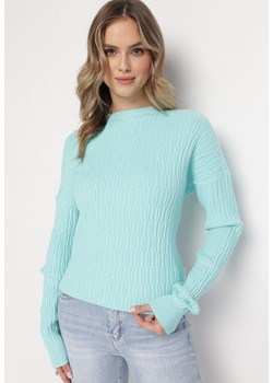 Jasnoniebieski Sweter o Klasycznym Kroju z Wytłoczonym Wzorem Gundall ze sklepu Born2be Odzież w kategorii Swetry damskie - zdjęcie 163638392