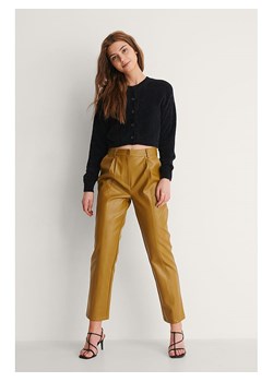 NA-KD Spodnie w kolorze jasnobrązowym ze sklepu Limango Polska w kategorii Spodnie damskie - zdjęcie 163677750