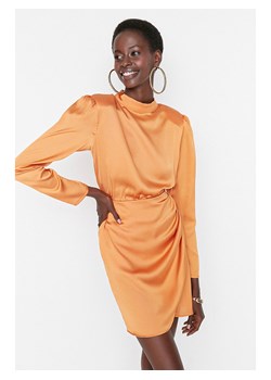 trendyol Sukienka w kolorze pomarańczowym ze sklepu Limango Polska w kategorii Sukienki - zdjęcie 163708631