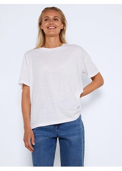 Noisy may Koszulka &quot;Mathilde&quot; w kolorze białym ze sklepu Limango Polska w kategorii Bluzki damskie - zdjęcie 163730283