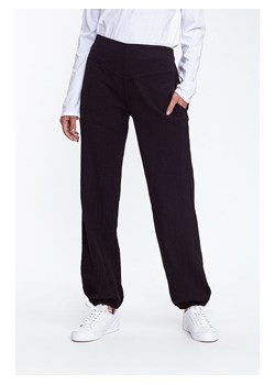 Makani Spodnie w kolorze czarnym ze sklepu Limango Polska w kategorii Spodnie damskie - zdjęcie 163760063