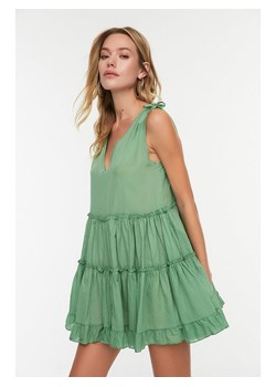 trendyol Sukienka w kolorze zielonym ze sklepu Limango Polska w kategorii Sukienki - zdjęcie 163769643